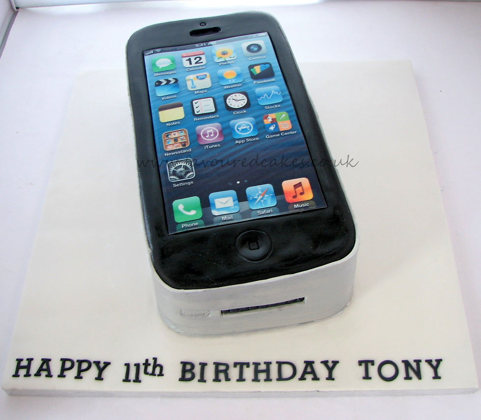 iPhone 5 Cake