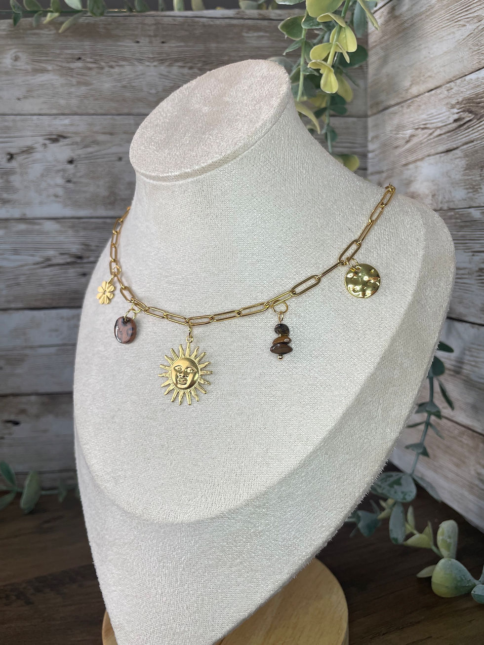 Miniature : Collier à breloques « Léonie »