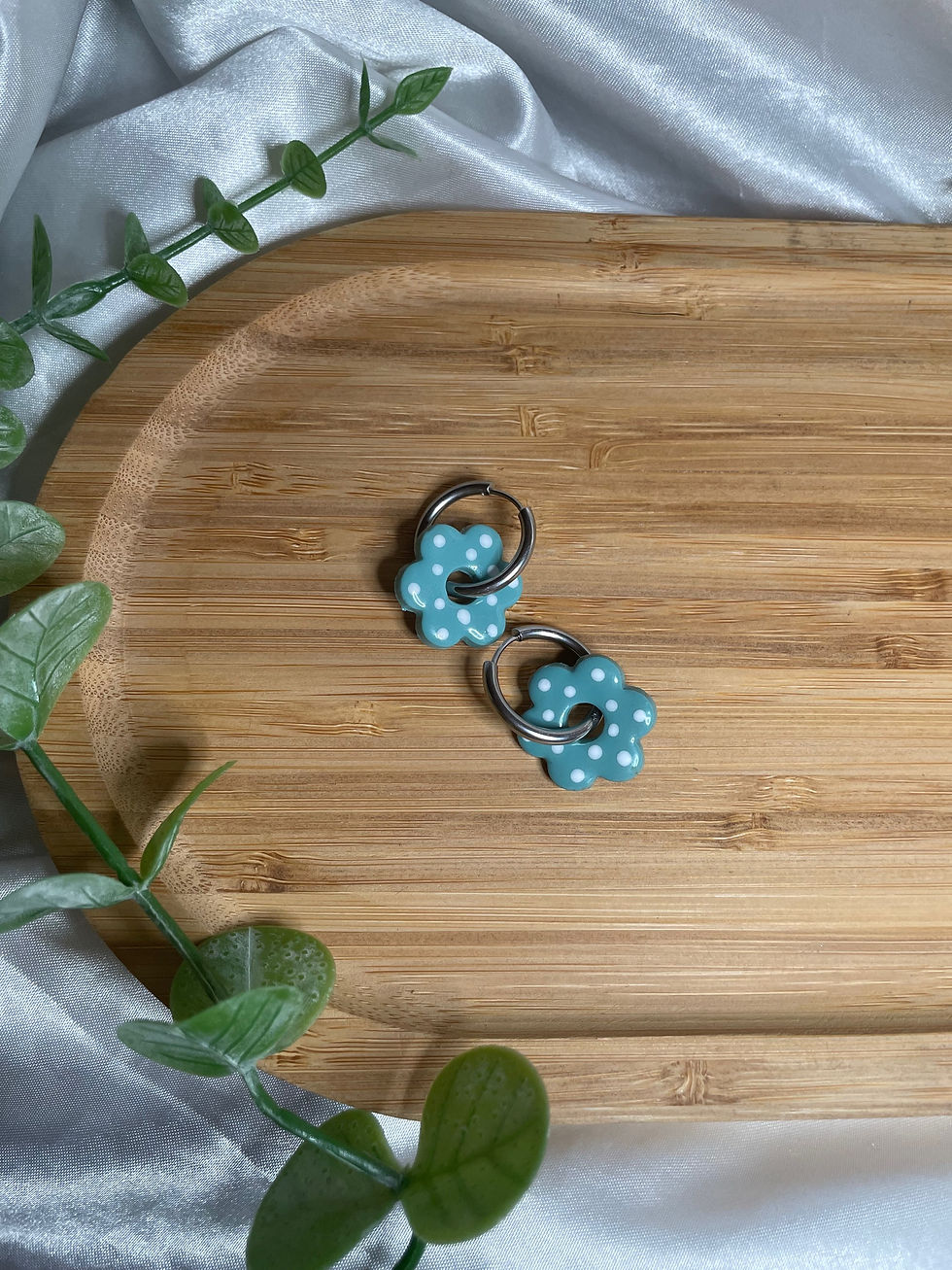 Miniature : Boucles d’oreilles « Iris », à pois.