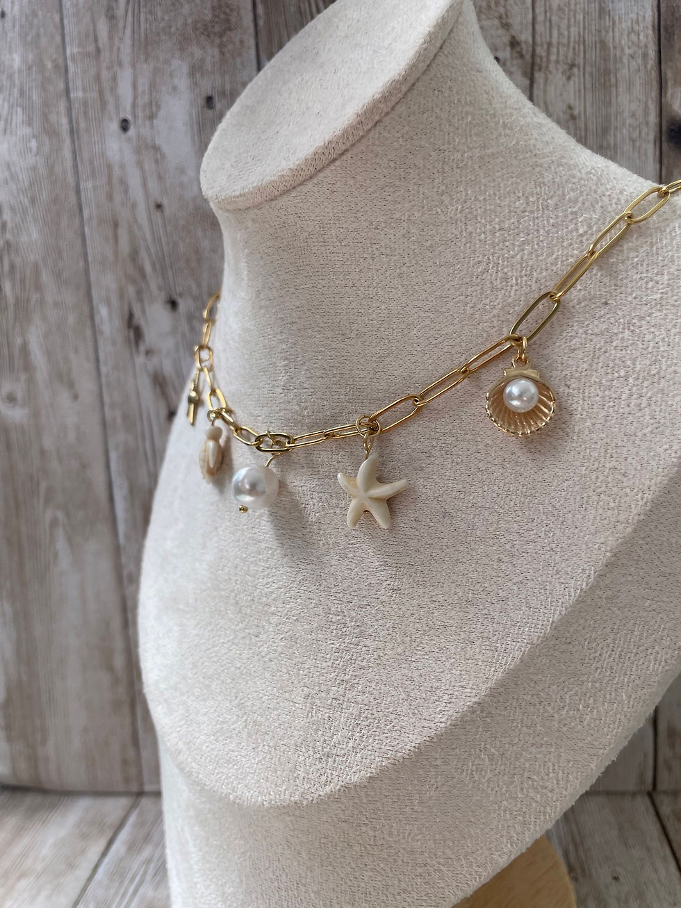 Miniature : Collier à breloques « Bianca »
