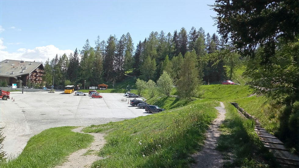 Arrivée au parking de la télécabine - Virée verte ©