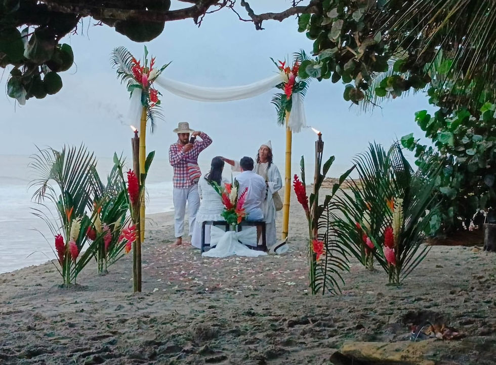 El matrimonio indígena en la playa como camino sagrado.