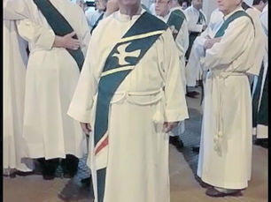 "Yo soy la resurrección y la vida; el que cree en Mí, aunque muera, vivirá. Jn 11, 25 #Marcial Ayala