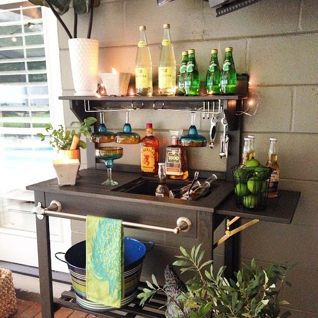 3 Bar Stations that Will Impress Your Friends and What You Need to Mak