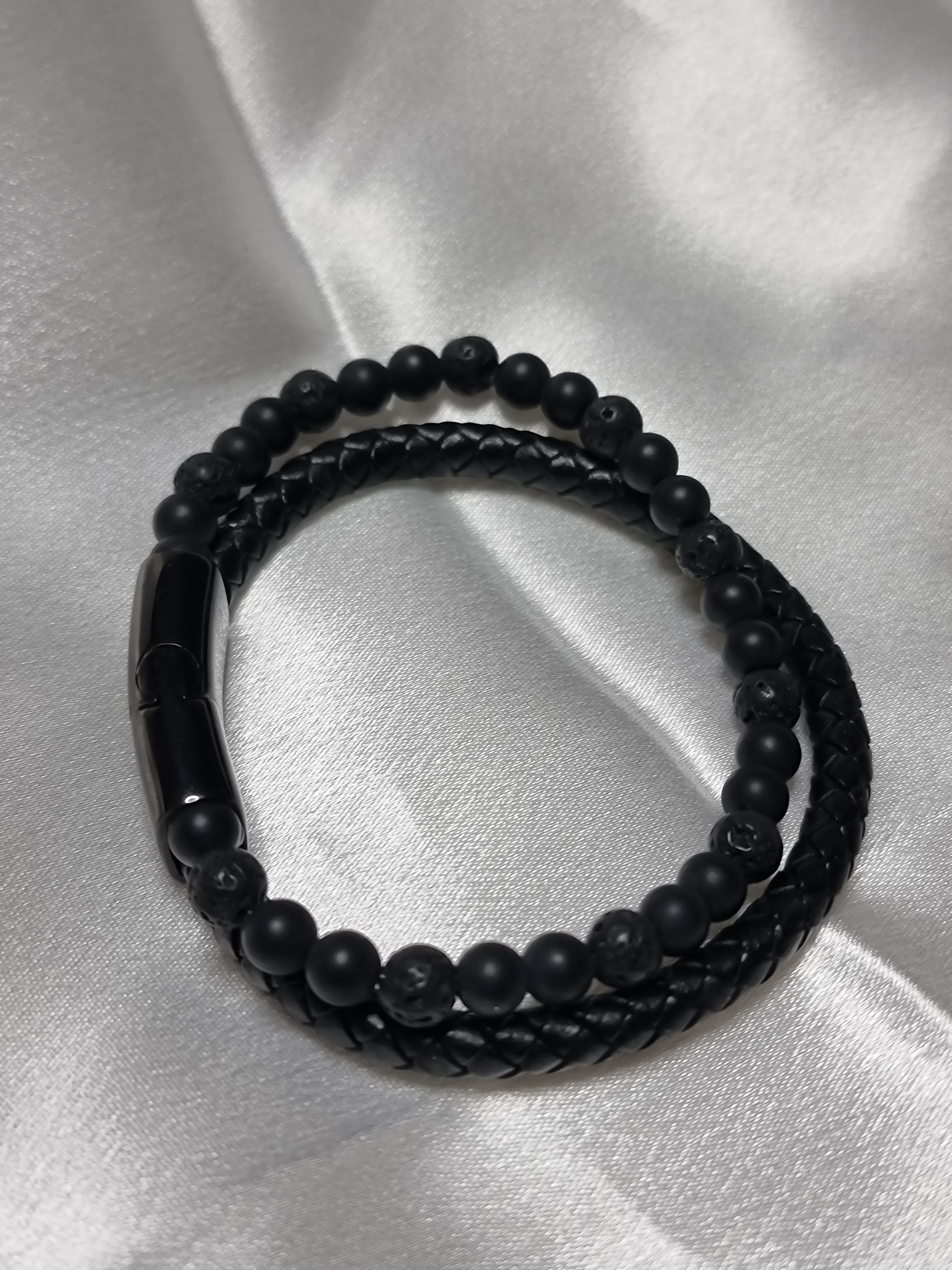 Bracelet cuir noir pierre de lave, shungite A