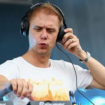 Armin-Van-Buuren.webp