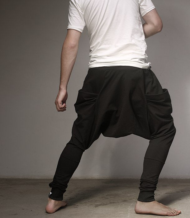 W13-ES-P-BLACK