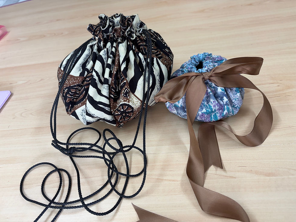 Simple Sewing Saturday - Circular drawstring bags