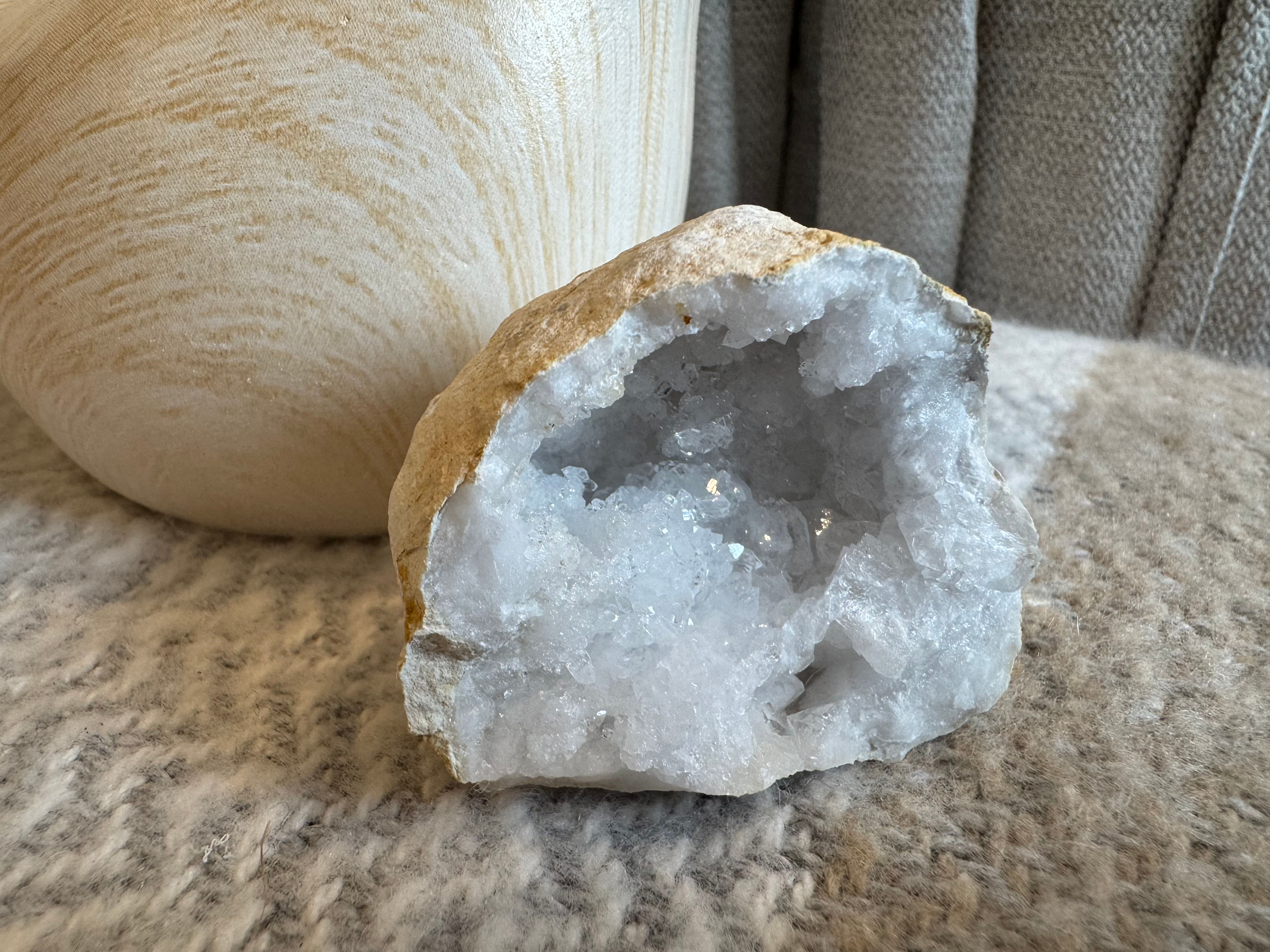 Géode de crystal de roche