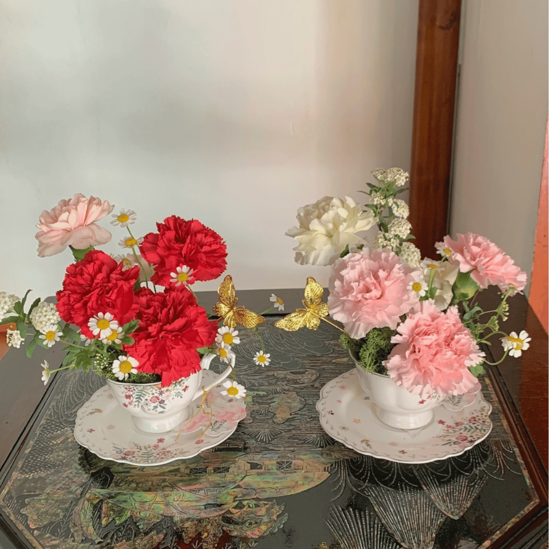 Carnation Garden Tea Cup (1 pc)