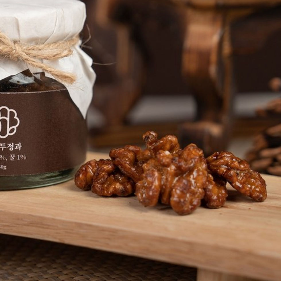 Thumbnail: Royal-Style Traditional Snack Gift Set