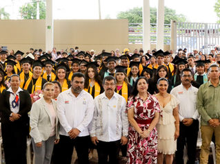 Entrega la UAT en la UAM-Mante nuevos profesionales de la salud y la educación