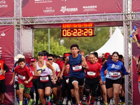 *Conquistan el Triatlón Tamaulipas Eduardo Núñez y Fernanda Salazar*