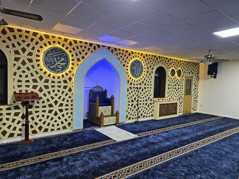 Mihrab and Feature Wall Installation - Burton-on-Trent - Staffordshire