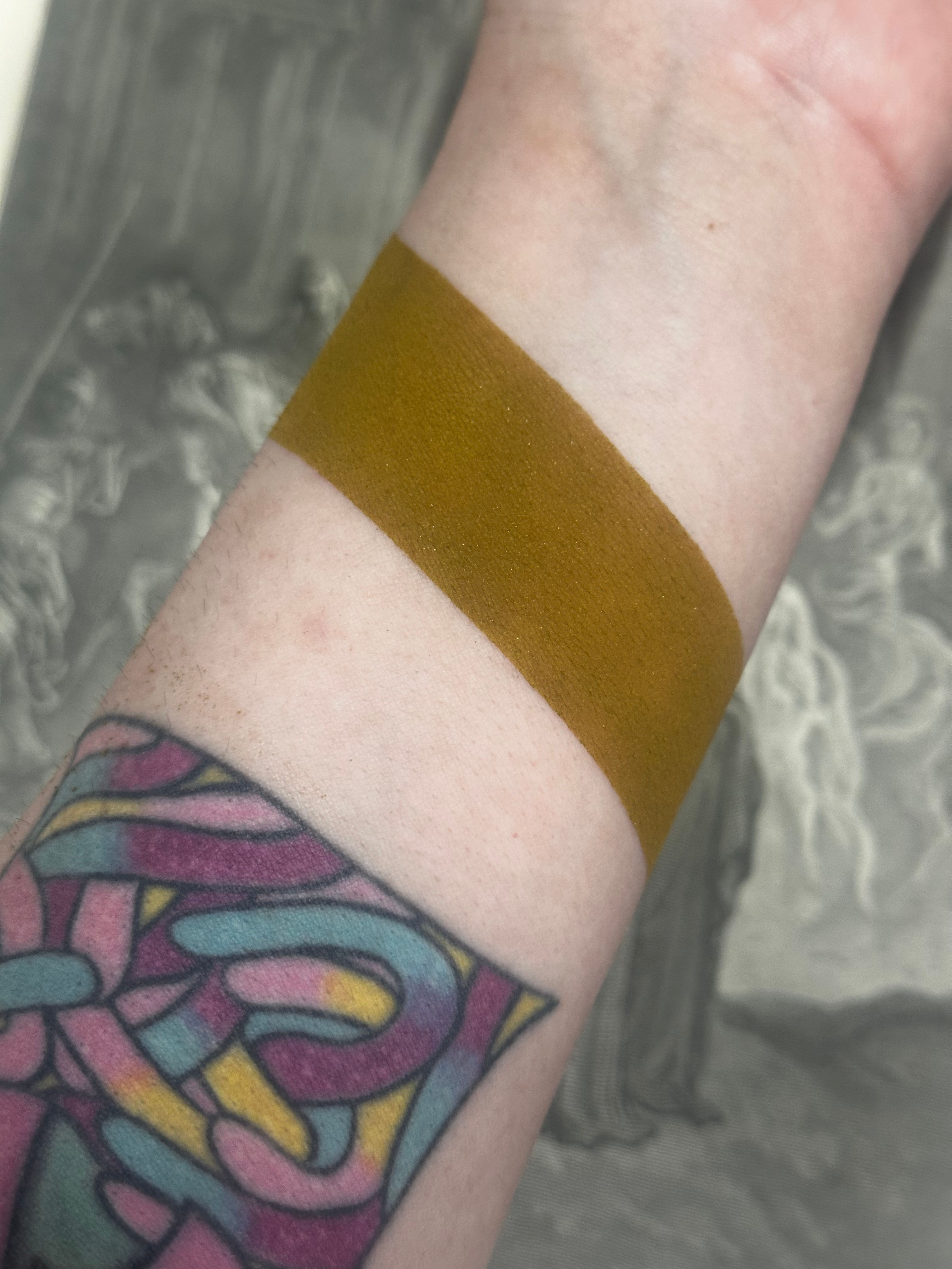 River Clay - Golden Yellow Matte Eyeshadow