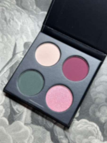 The Cat Countess - 4 Color Eyeshadow Palette 
