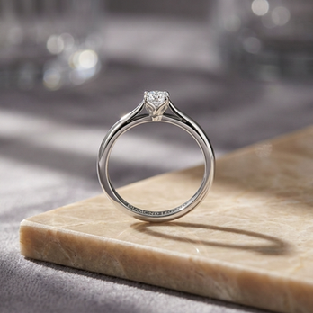 Diamante de cinzas de cremação humano.