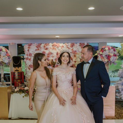 4-Reception-153-DSC_1688-Emily-Quinceanera-Yanas-Photos-Los-Angeles-Event--Photographer-Ya