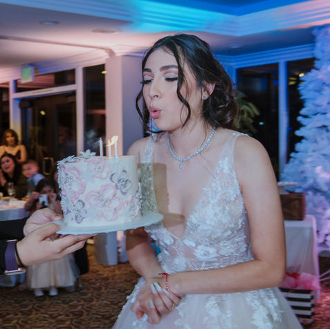 4-Reception-404-DSC_2413-Emily-Quinceanera-Yanas-Photos-Los-Angeles-Event--Photographer-Ya