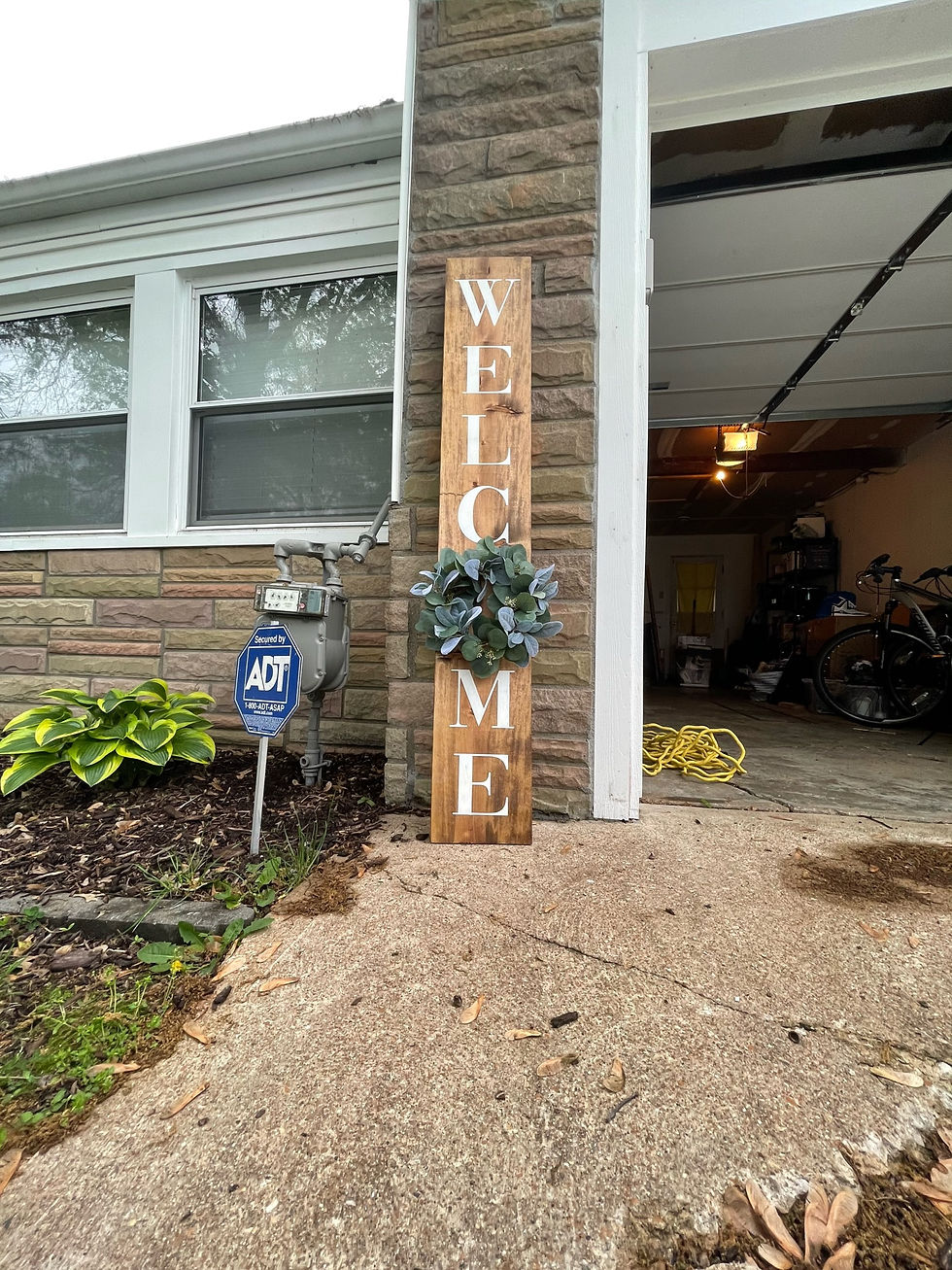 Thumbnail: 11 - Tall wooden sign
