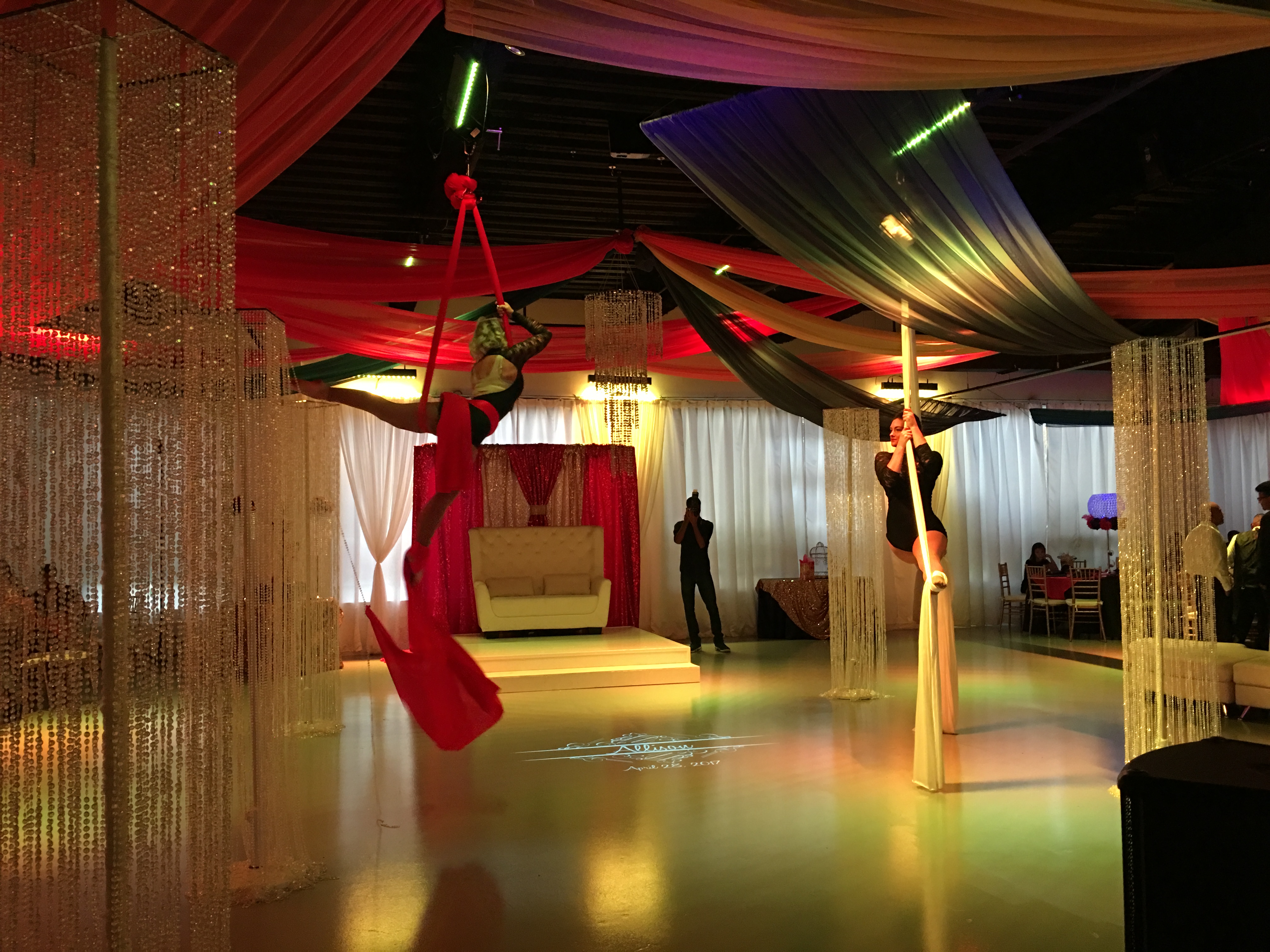 Aerial Acts Cirque Entertainment
