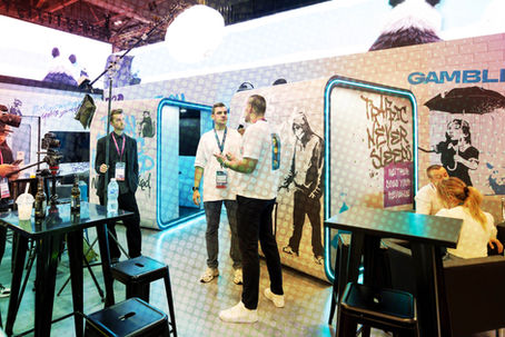 IGB Live. With a seamless ribbon of high-definition content flowed across its upper perimeter, delivered by a state-of-the-art 1.5mm pixel pitch video wall.
