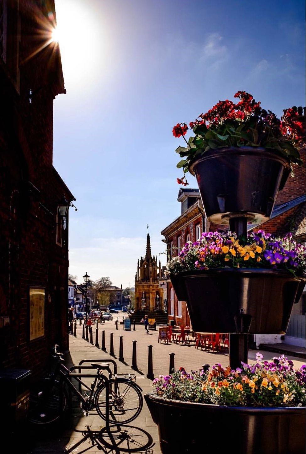 Sunny Leighton Buzzard!