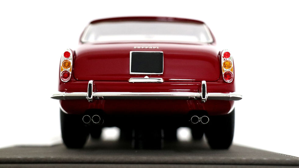 Thumbnail: 1960 FERRARI 250 GTE 2+2 SERIES I 1:18 by BBR Models