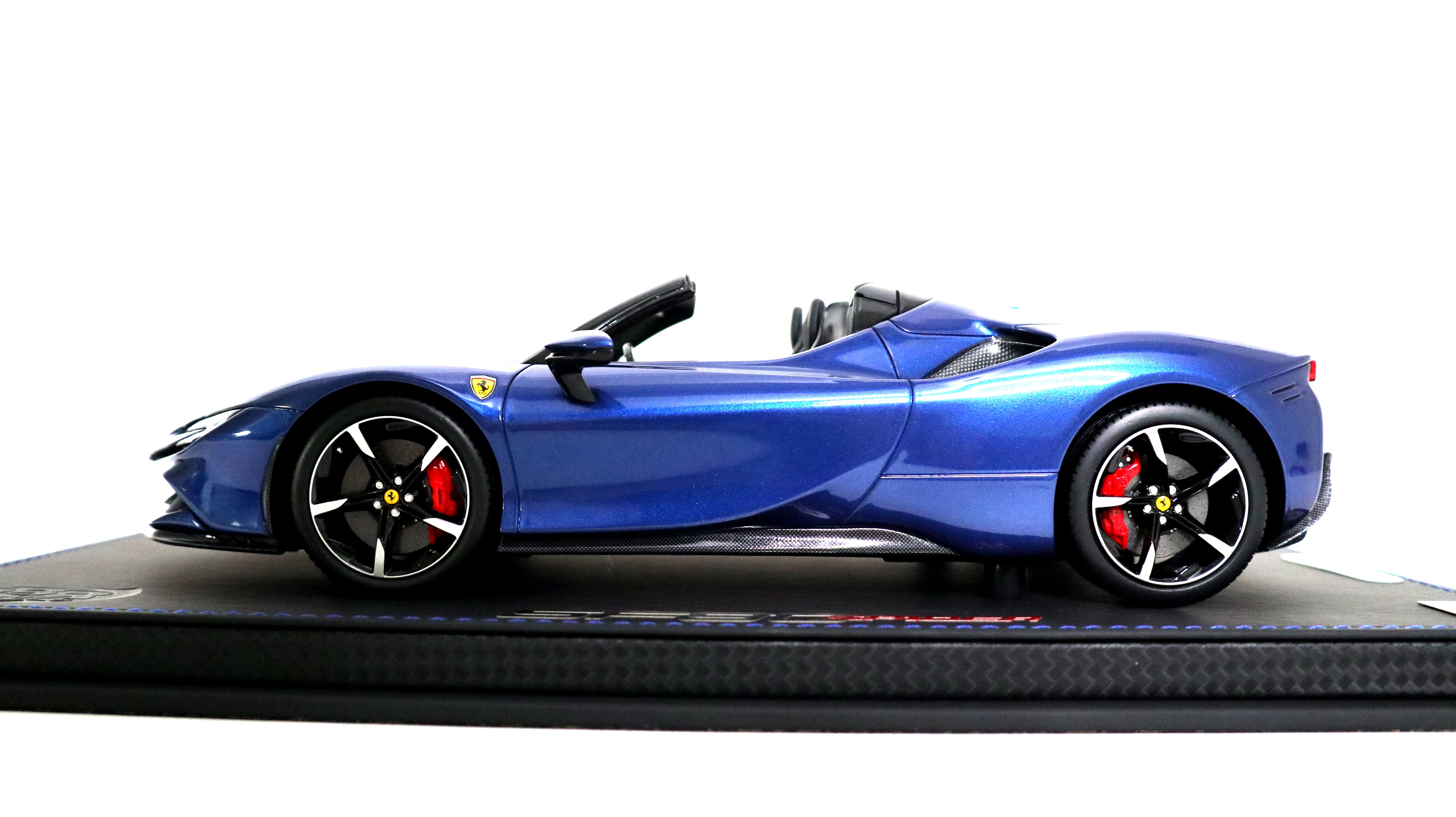 2021 FERRARI SF90 SPIDER 1:18 by BBR Models