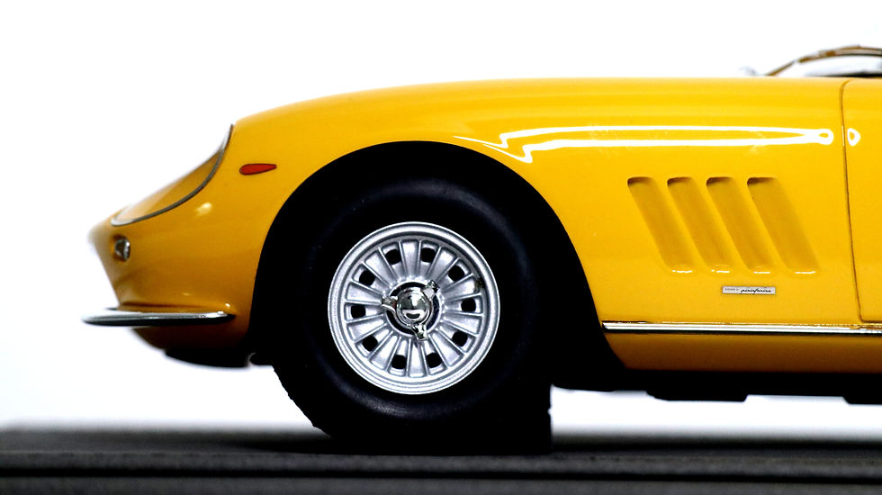 1964 FERRARI 275 GTB SHORT NOSE 1:18 by BBR Models