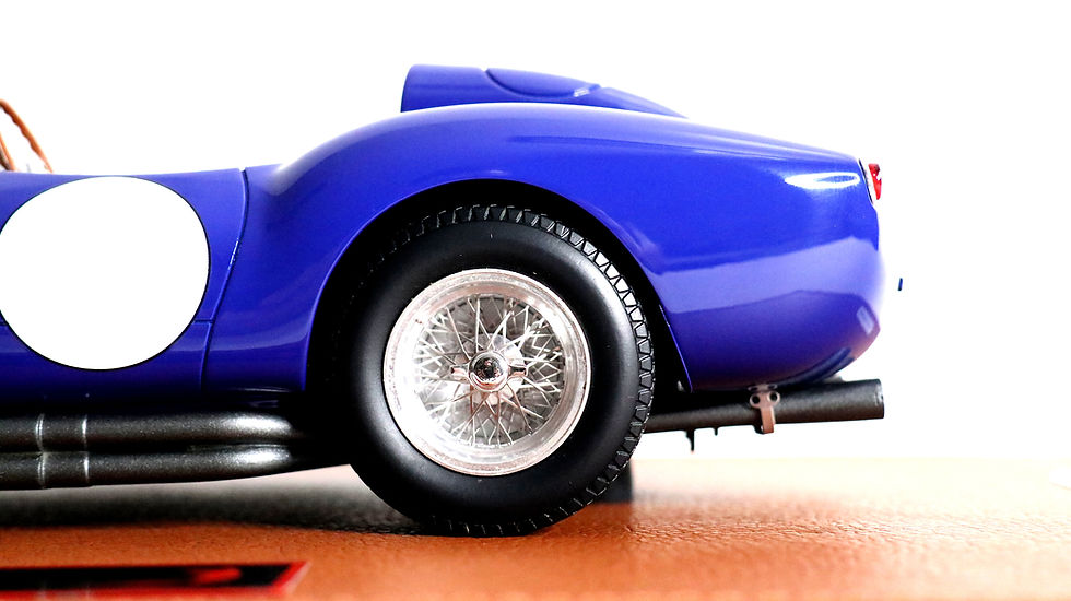 Thumbnail: 1957 FERRARI 250 TESTAROSSA 1:18 by BBR Models