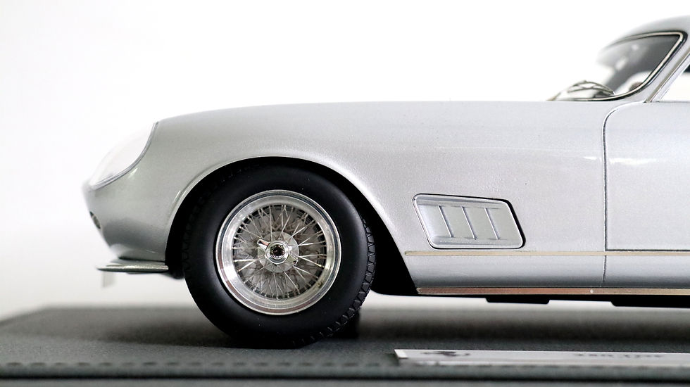 1958 FERRARI 250 TDF 'FARO CARENATO' 1:18 by BBR Models