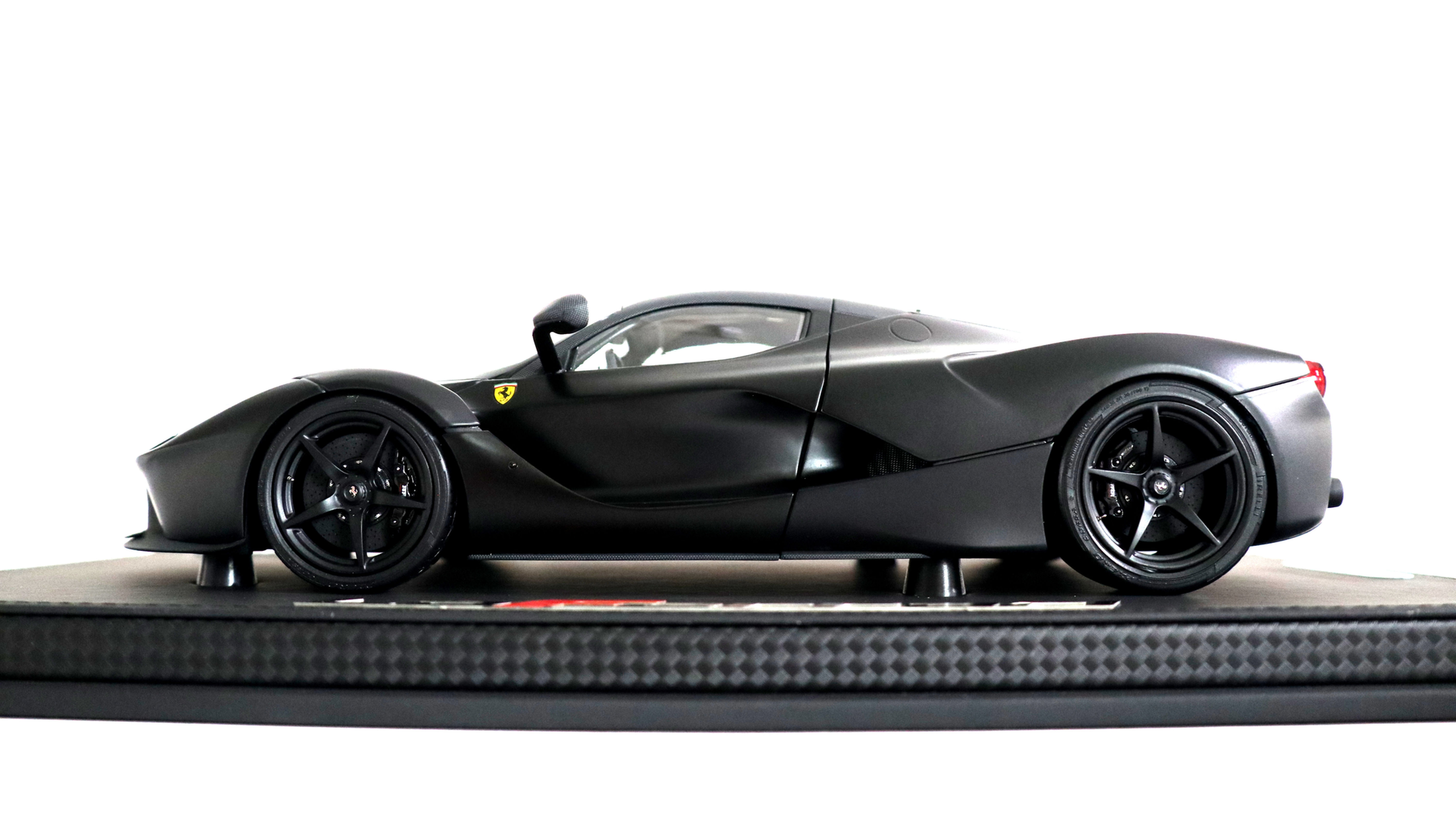 2012 FERRARI LAFERRARI