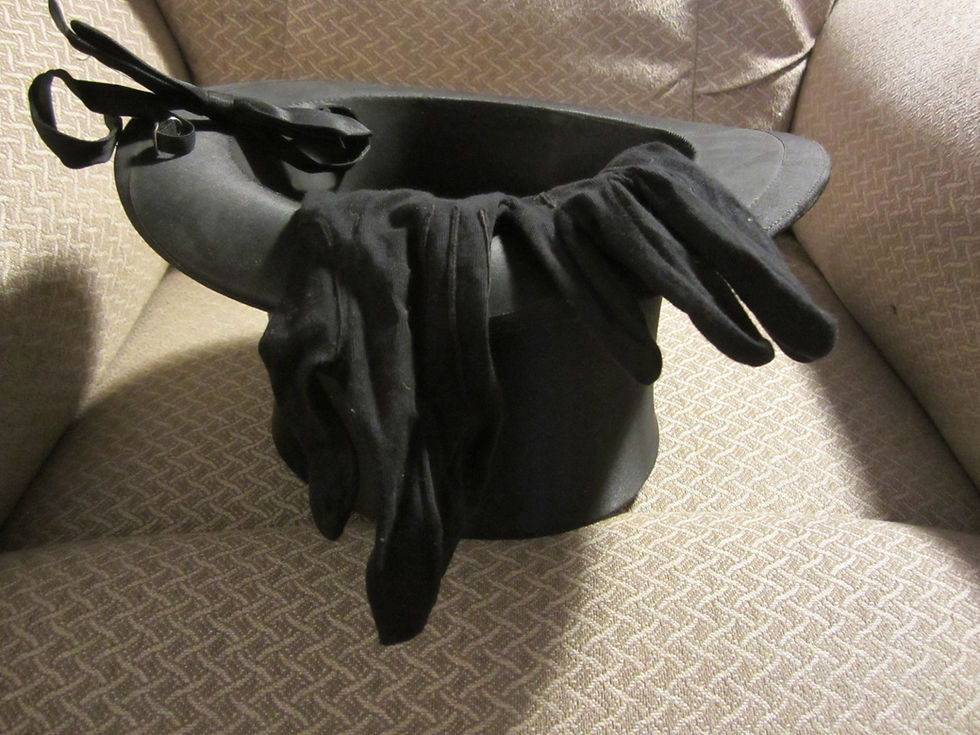 Thumbnail: Opera Ready Vintage Silk Top Hat, Gloves and Bow Tie /Box