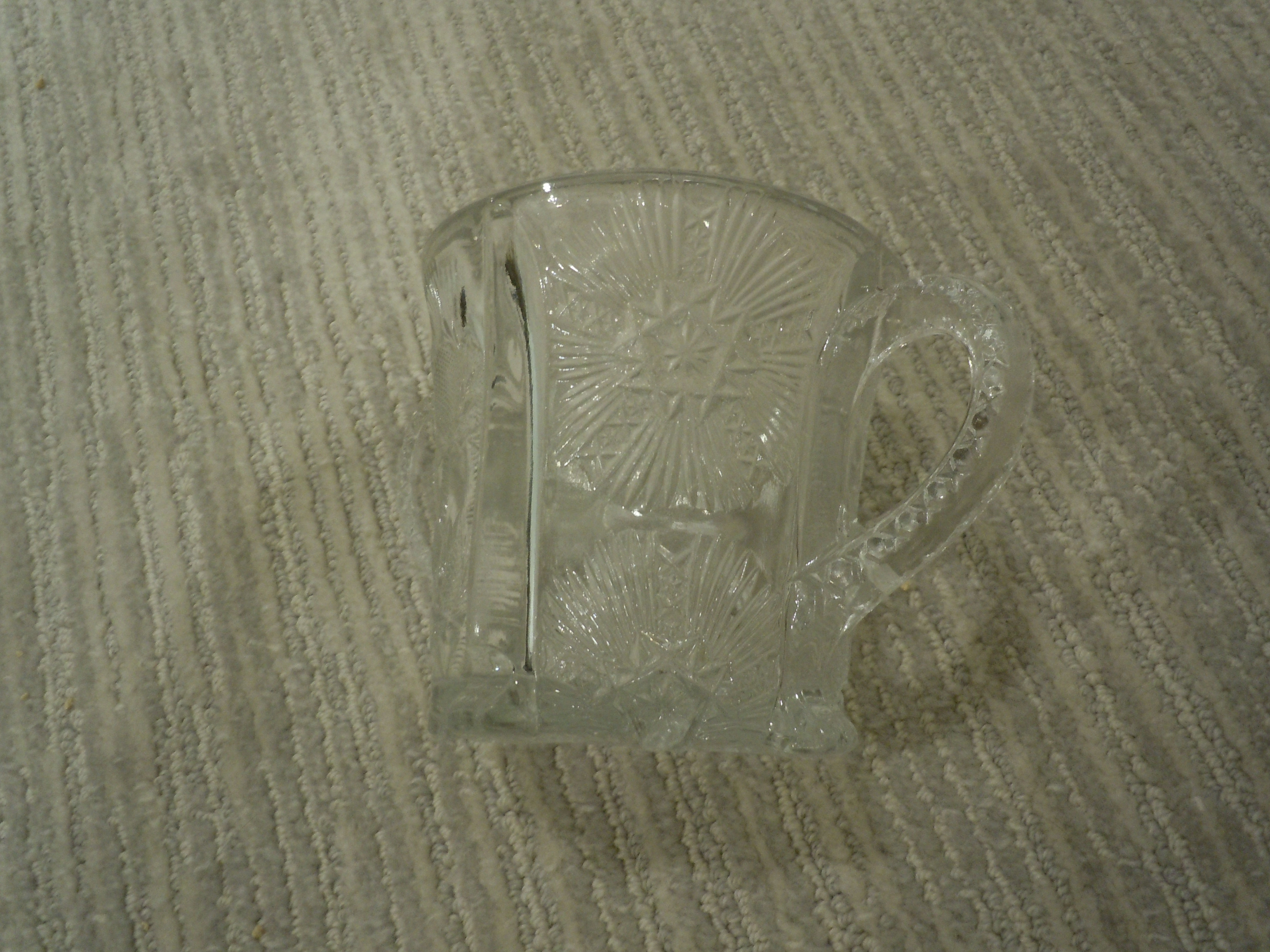 Thistle Pattern Higbee Double Handled Glass Bowl