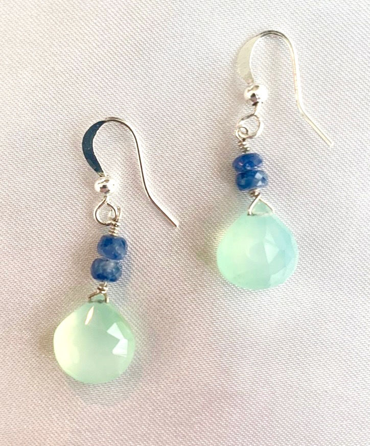 Thumbnail: This handmade gemstone earrings includes Chrysoprase & Sapphire and silver plated round beads.