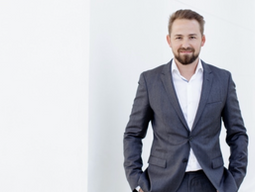 FUTURE-FUNDSTARS-FINALIST STARTET FONDS MIT DER AMPEGA