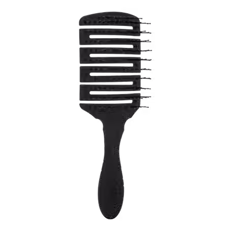 Friday Faves: The Holy Grail Detangling Brush That Ended Tangle-Induced Tears for Good