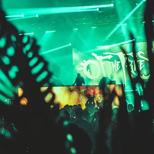 Photo Gallery: AREZZONA 