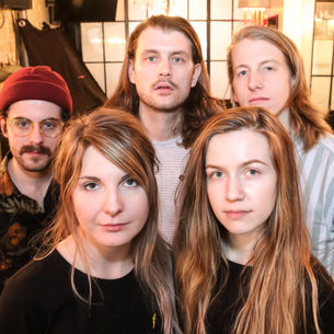 Article & Photos: Mike Mains & The Branches