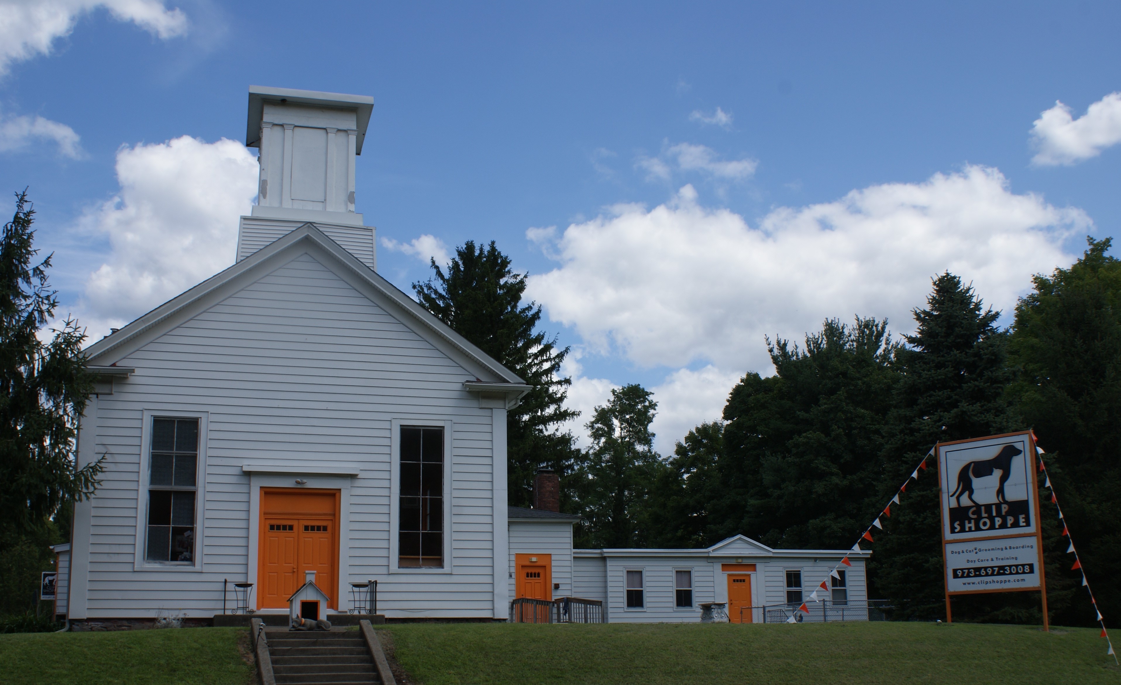 Clip Shoppe Groom & Board