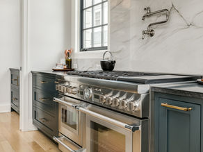 Thermador professional range in a contemporary kitchen