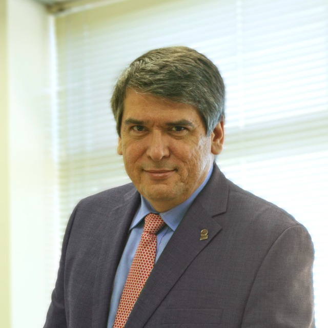 Vicente Antonio.gif