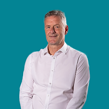 Les Peaty (Blue Background).png
