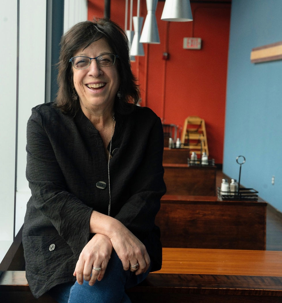 Sue Horowitz Captures Life’s Quiet Reckonings on “Rainy Nights & Rearview Windows”
