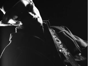 David Alex Barton Channels Pure Infatuation on “Crush”