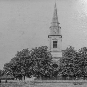 Lochwinnoch Parish Church Old Lochwinnoch 673_2013.jpg