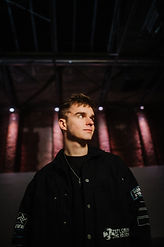 JNEX in einer Lagerhalle
