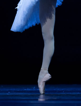 Yuka_Ebihara_(Odetta),_Jezioro_labedzie,_Polski_Balet_Narodowy,_choreografia_Krzysztof_Pas