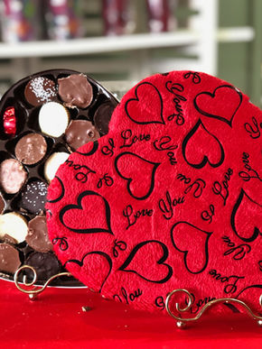 Romantic Chocolate Gifts in Heart Shaped Box Red Velvent
